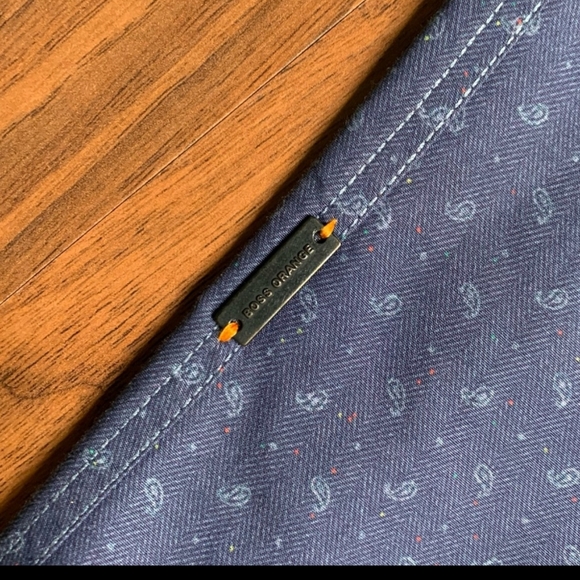 🆕 NWOT Hugo Boss Paisley Print Button Down - Picture 3 of 5